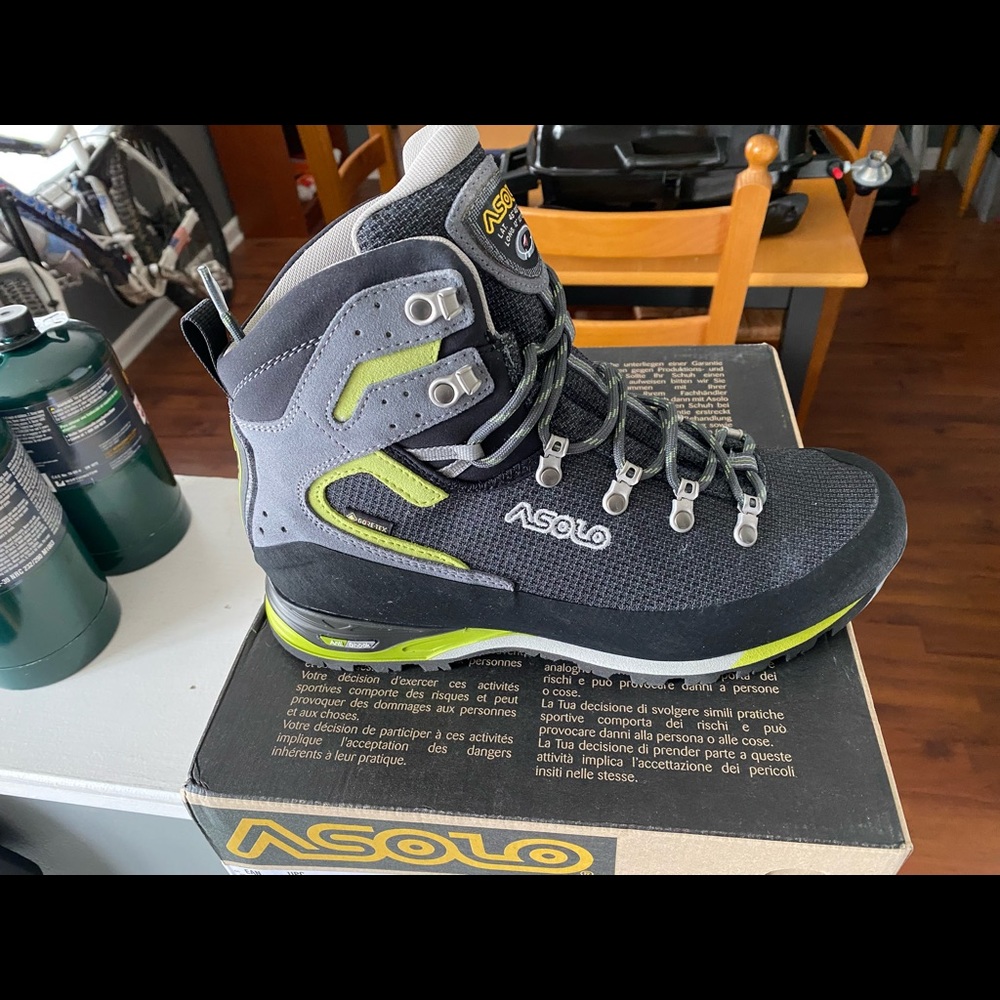 Asolo Cortax hiking boots size 9.5